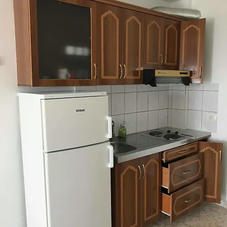 Διαμέρισμα Henardi